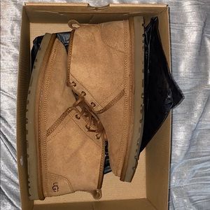 Brand new UGGS Che women’s size 8